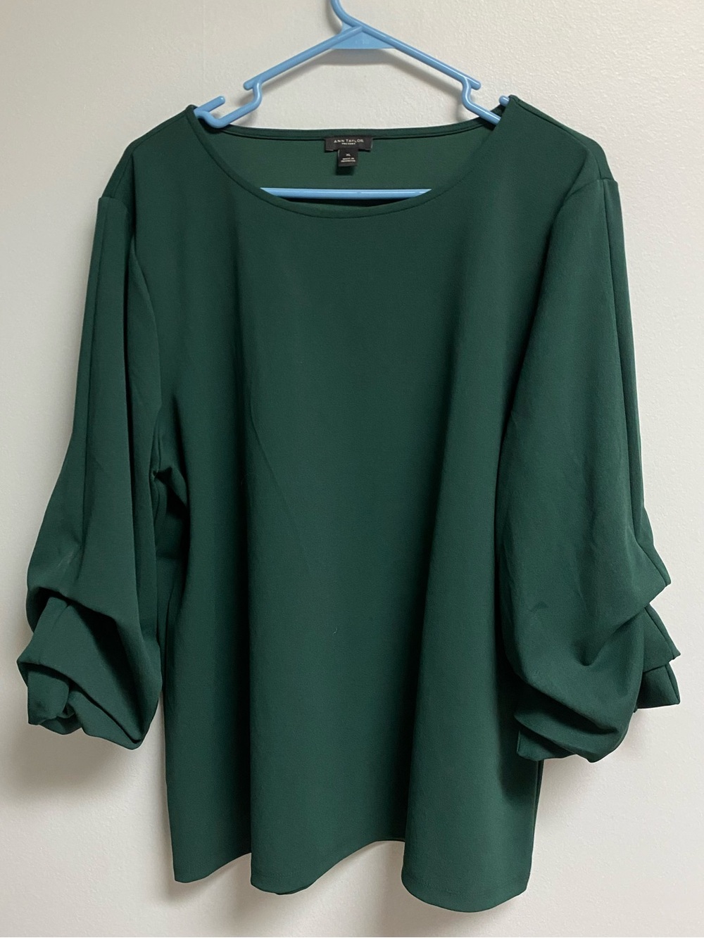 BEAUTIFUL CLASSY ANN TAYLOR TOP - XL